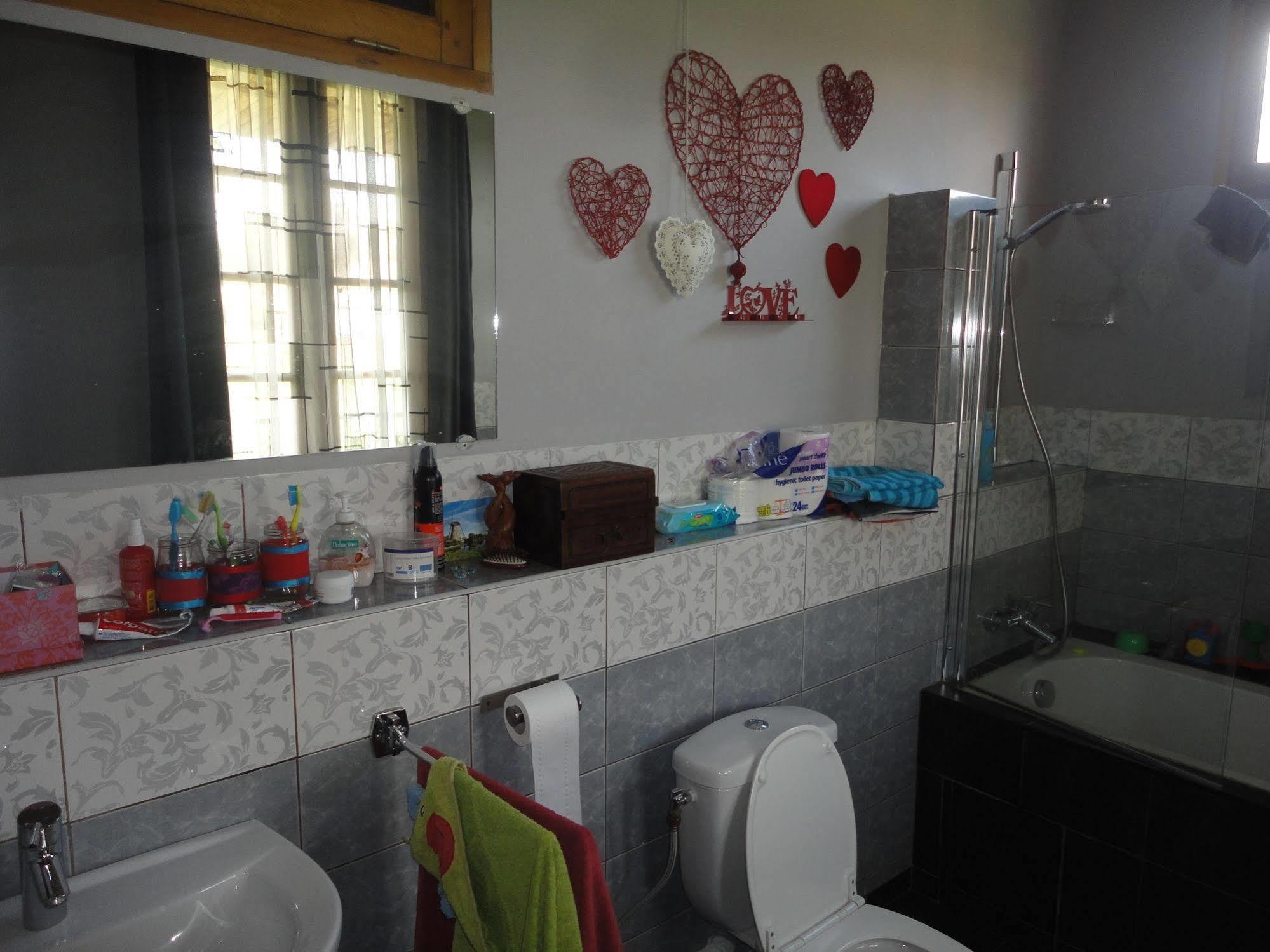 Meva Guesthouse Antananarivo Ngoại thất bức ảnh