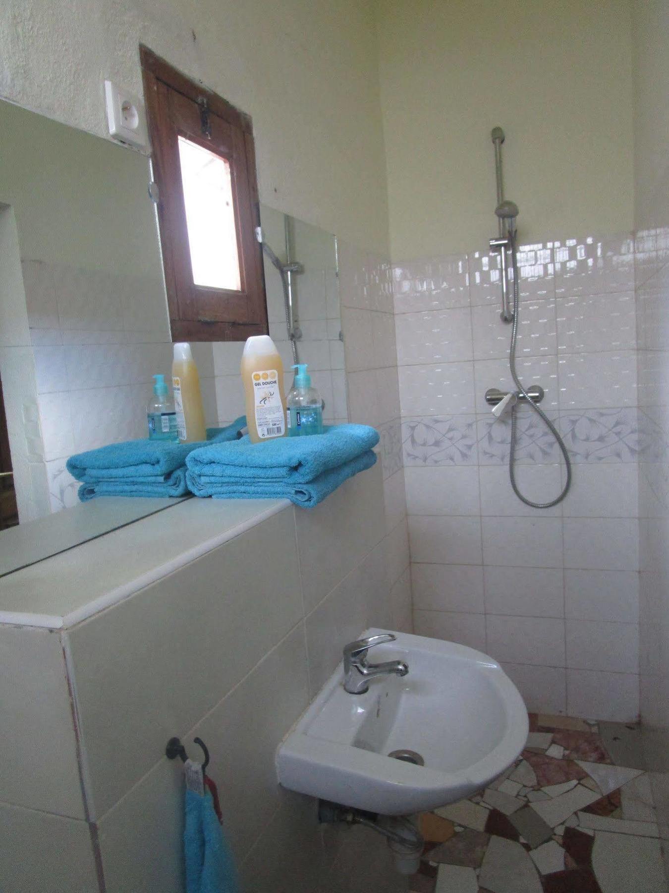 Meva Guesthouse Antananarivo Ngoại thất bức ảnh