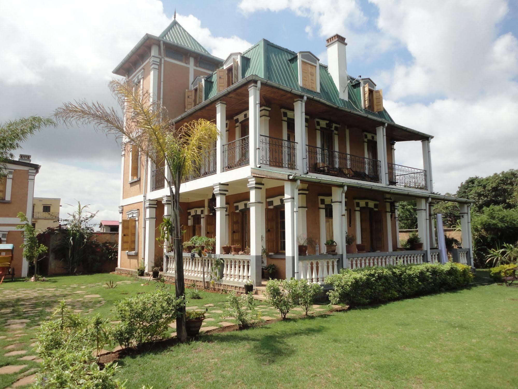 Meva Guesthouse Antananarivo Ngoại thất bức ảnh