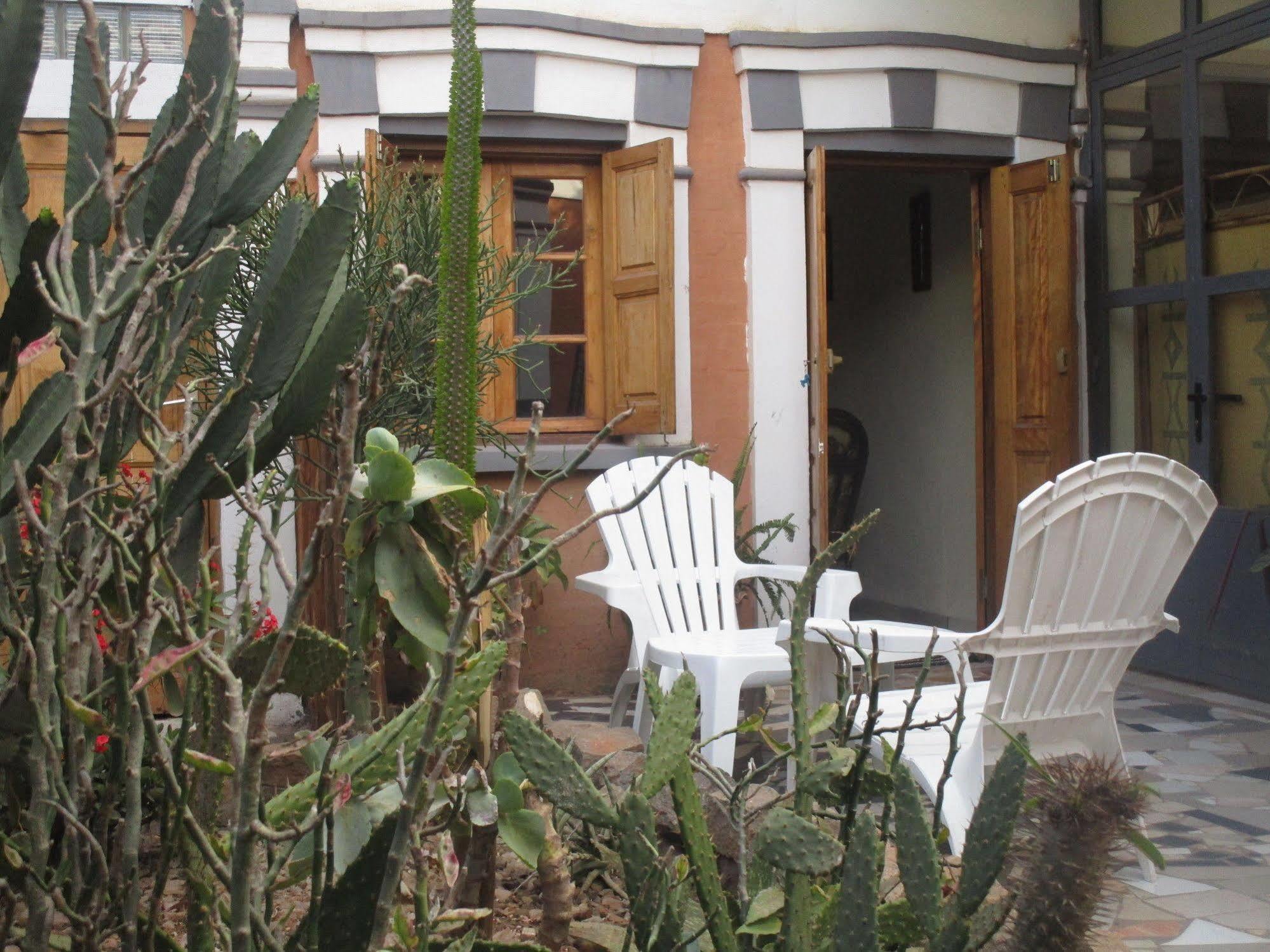 Meva Guesthouse Antananarivo Ngoại thất bức ảnh